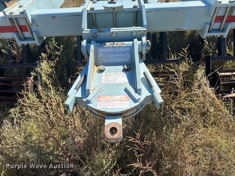 image for item DH1867 Orthman  strip-till