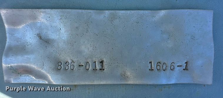 image for item DH1867 Orthman  strip-till