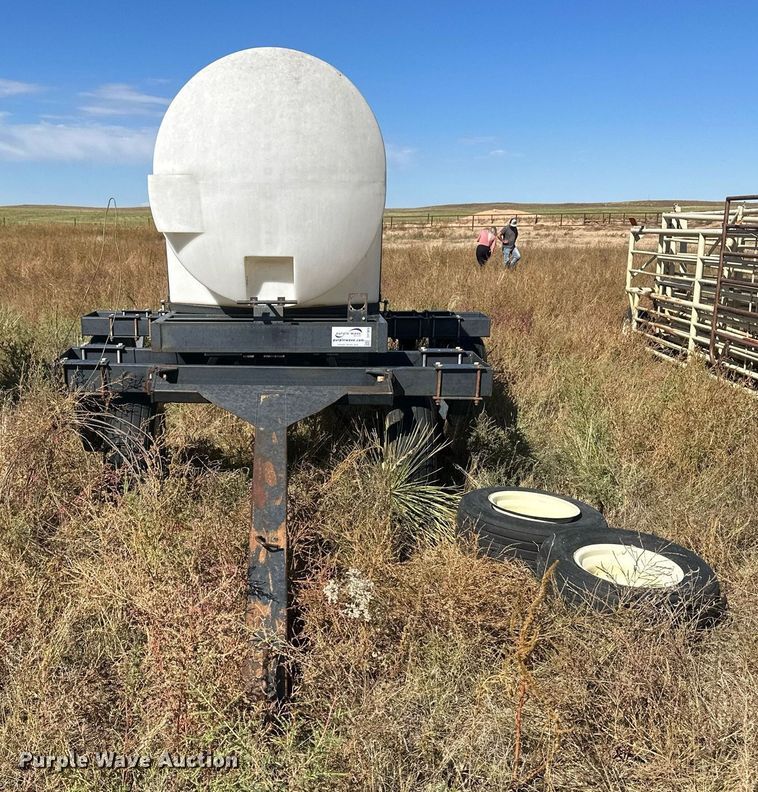 image for item DH1869 Wylie  nurse tank trailer