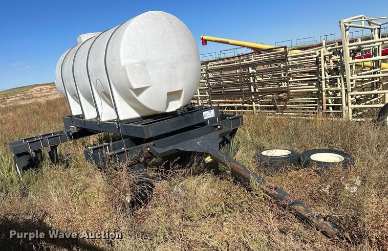 image for item DH1869 Wylie  nurse tank trailer