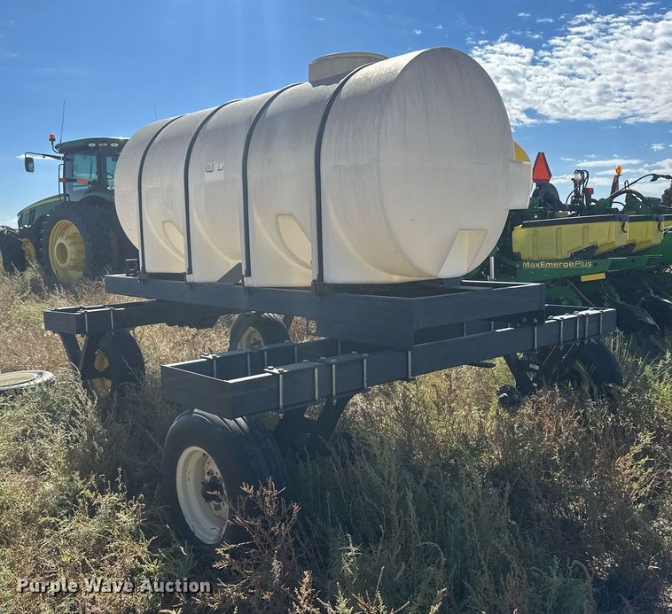 image for item DH1869 Wylie  nurse tank trailer