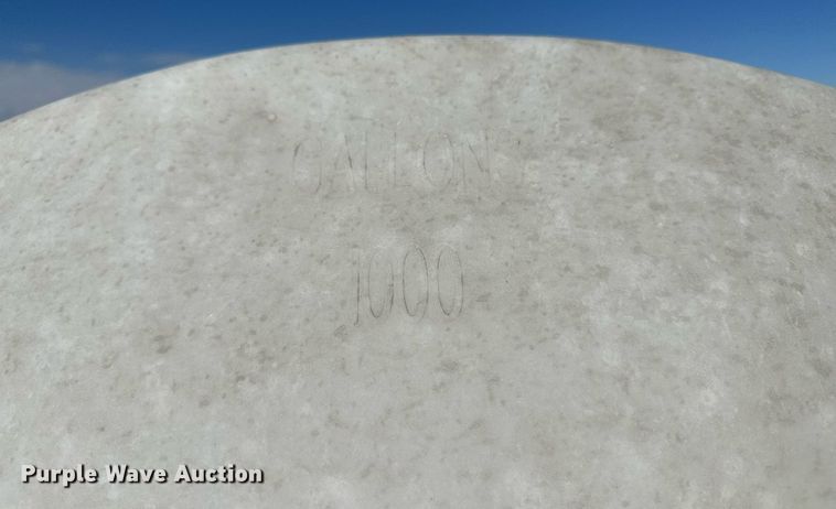 image for item DH1869 Wylie  nurse tank trailer