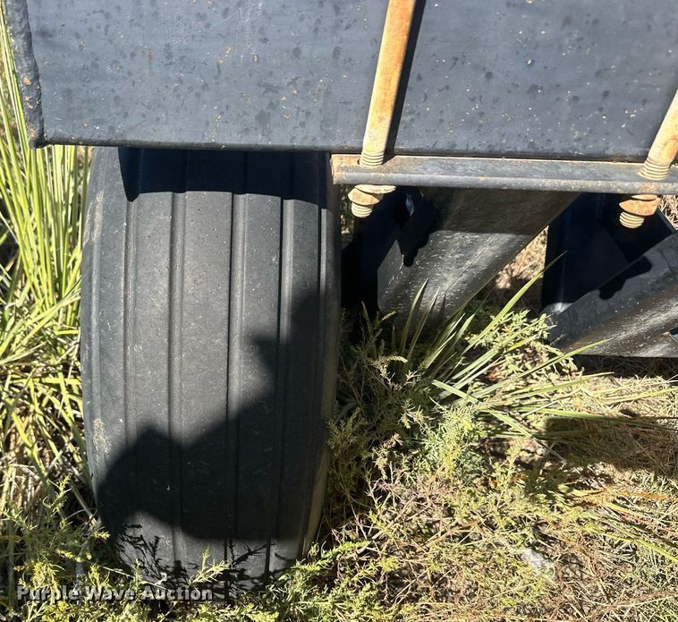 image for item DH1869 Wylie  nurse tank trailer