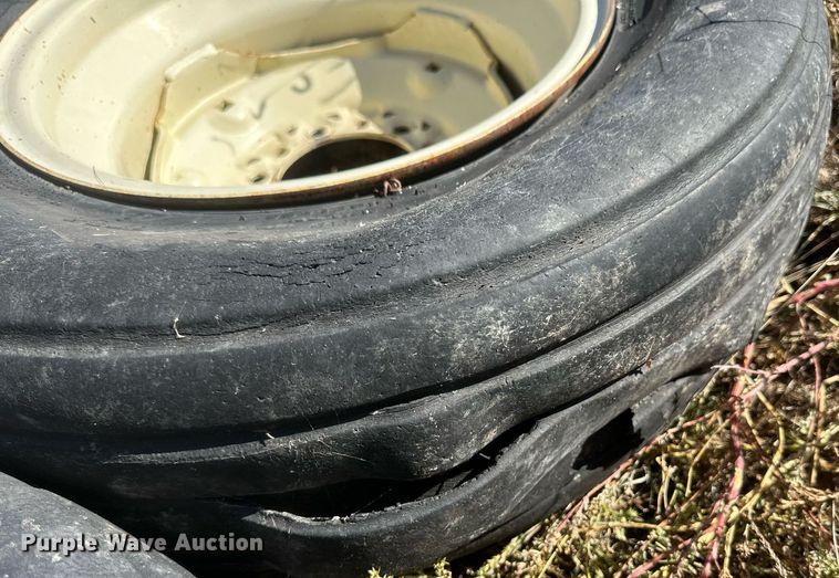 image for item DH1869 Wylie  nurse tank trailer