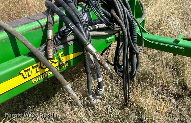 image for item DH1870 John Deere 1770NT  planter