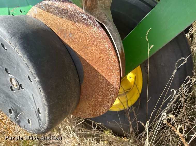 image for item DH1870 John Deere 1770NT  planter