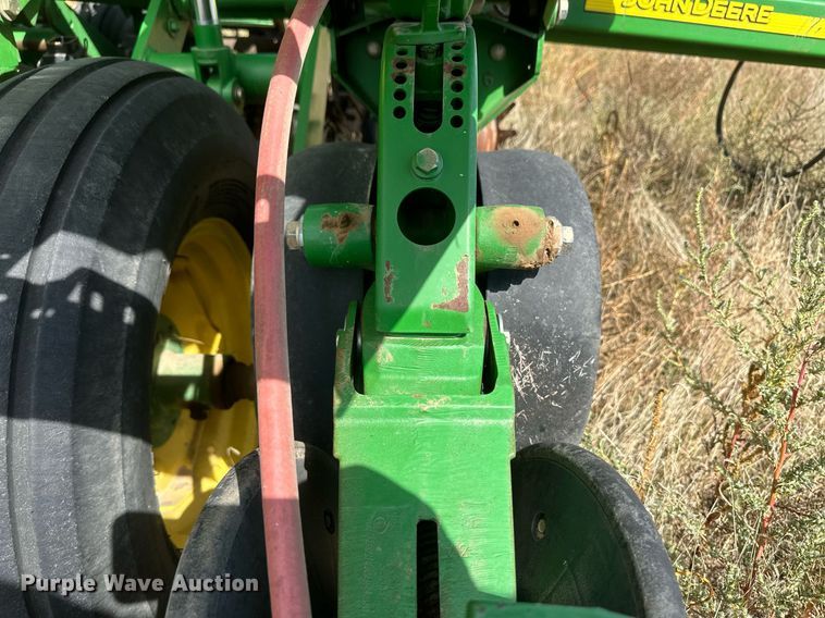 image for item DH1870 John Deere 1770NT  planter