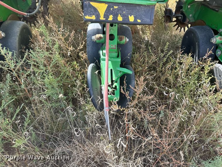 image for item DH1870 John Deere 1770NT  planter