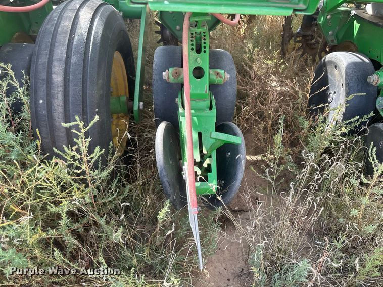 image for item DH1870 John Deere 1770NT  planter