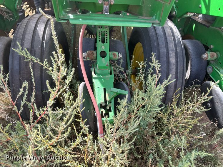 image for item DH1870 John Deere 1770NT  planter