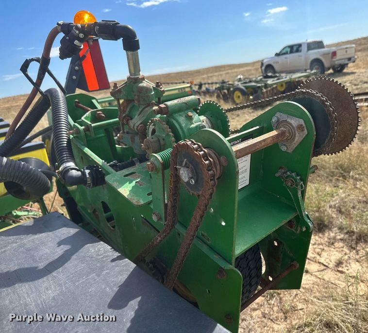 image for item DH1870 John Deere 1770NT  planter