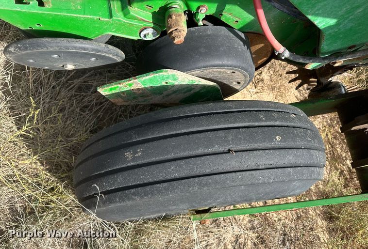 image for item DH1870 John Deere 1770NT  planter