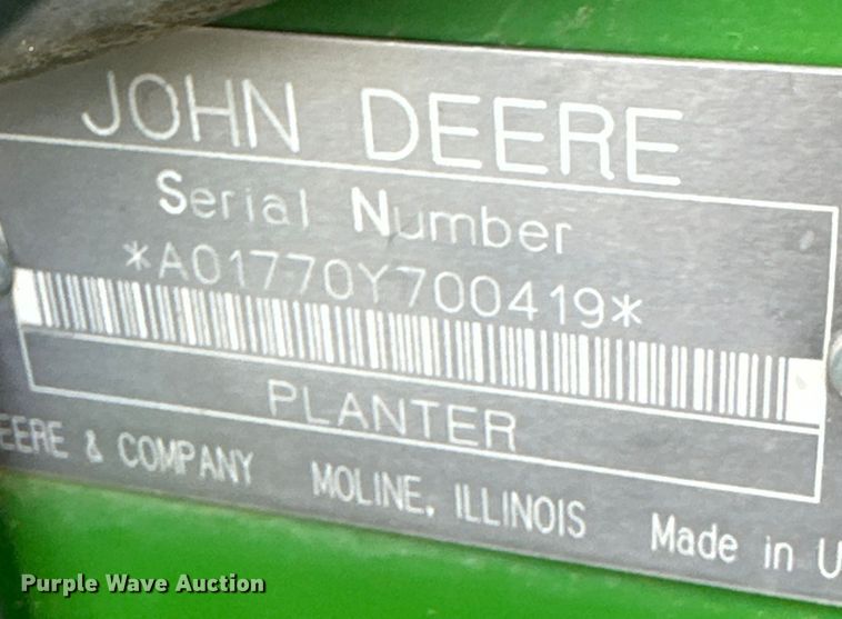 image for item DH1870 John Deere 1770NT  planter