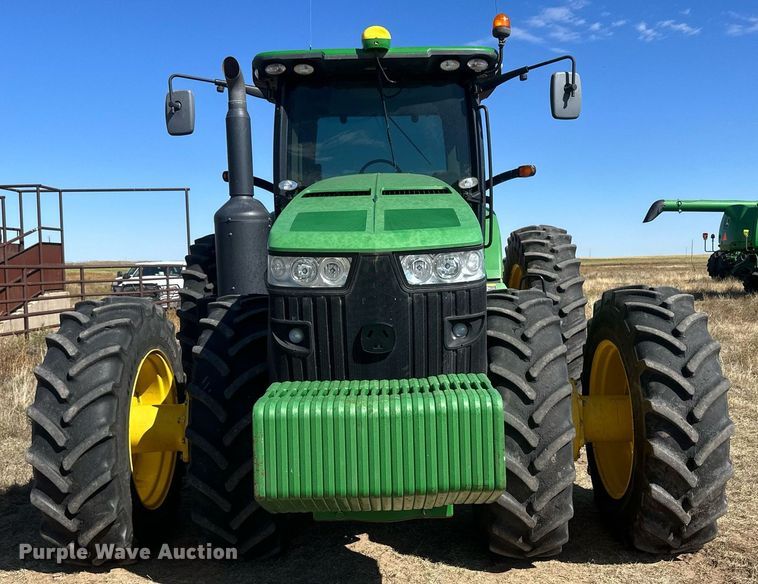 image for item DH1871 2013 John Deere 8335R  MFWD tractor