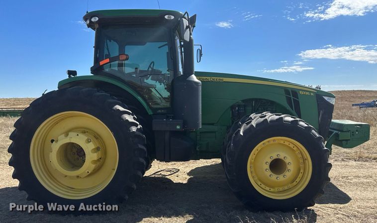 image for item DH1871 2013 John Deere 8335R  MFWD tractor