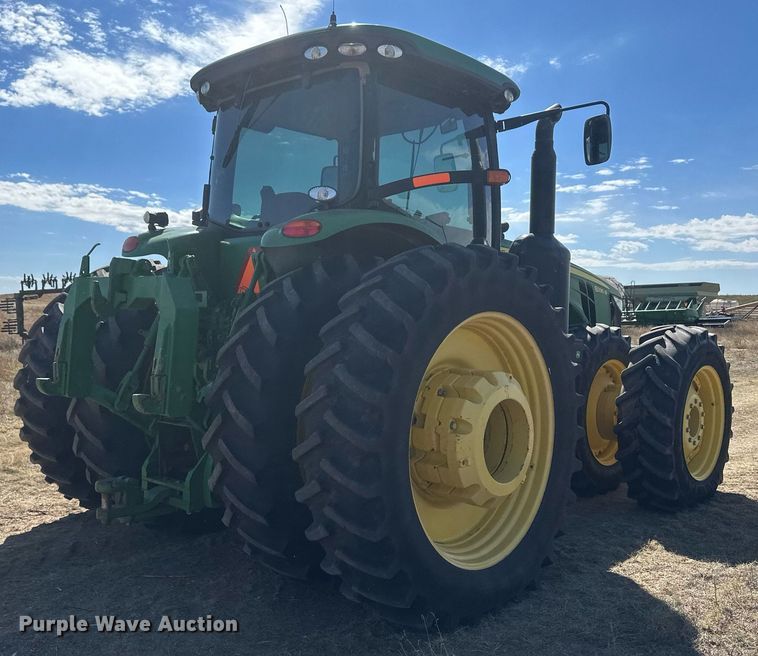 image for item DH1871 2013 John Deere 8335R  MFWD tractor