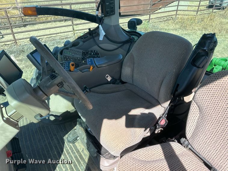 image for item DH1871 2013 John Deere 8335R  MFWD tractor