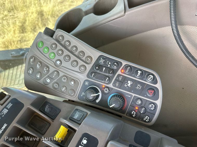 image for item DH1871 2013 John Deere 8335R  MFWD tractor