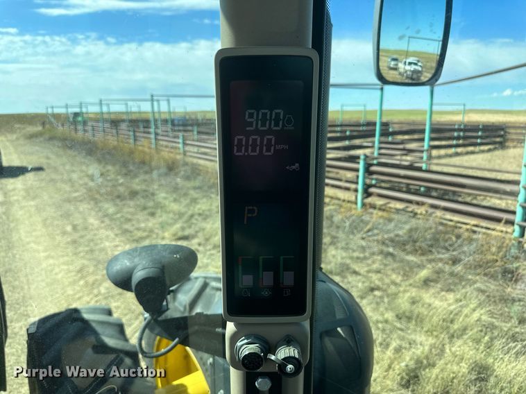 image for item DH1871 2013 John Deere 8335R  MFWD tractor