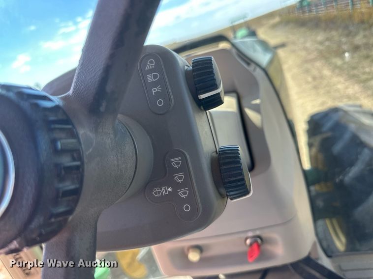 image for item DH1871 2013 John Deere 8335R  MFWD tractor