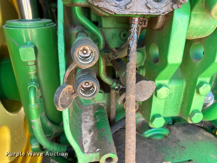 image for item DH1871 2013 John Deere 8335R  MFWD tractor