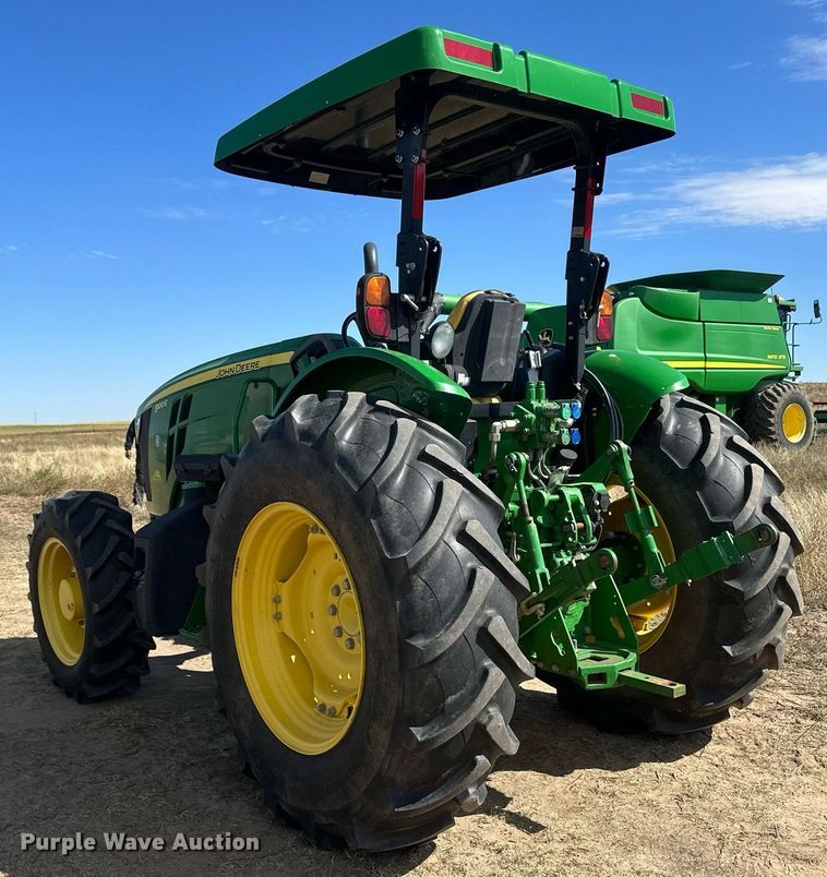 image for item DH1872 2015 John Deere 5100E  MFWD tractor