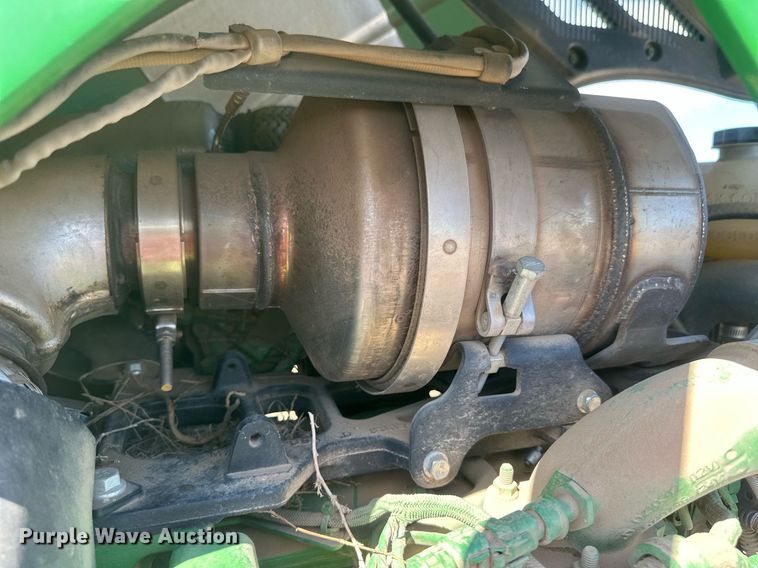 image for item DH1872 2015 John Deere 5100E  MFWD tractor