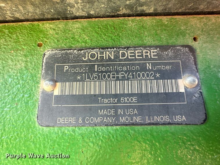 image for item DH1872 2015 John Deere 5100E  MFWD tractor