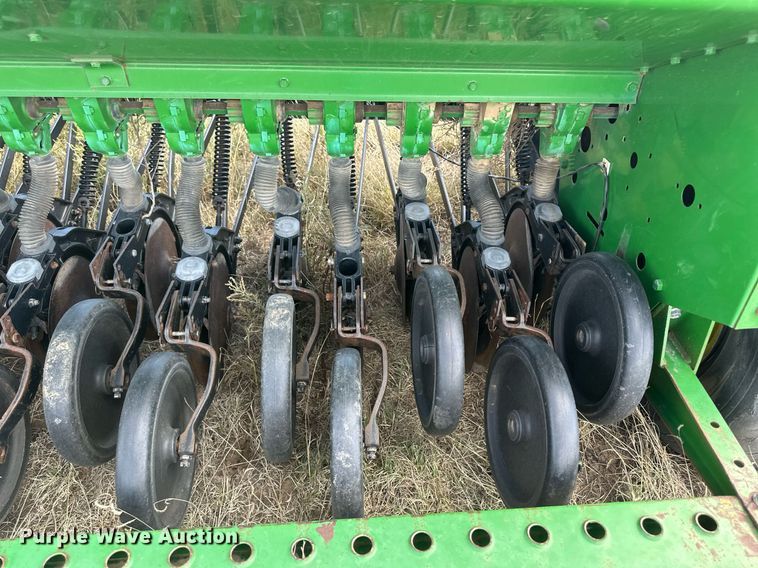image for item DH1873 John Deere 450  grain drill