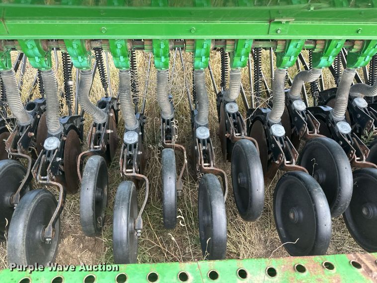 image for item DH1873 John Deere 450  grain drill