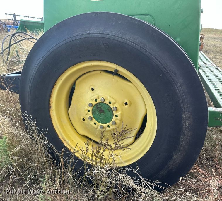 image for item DH1873 John Deere 450  grain drill