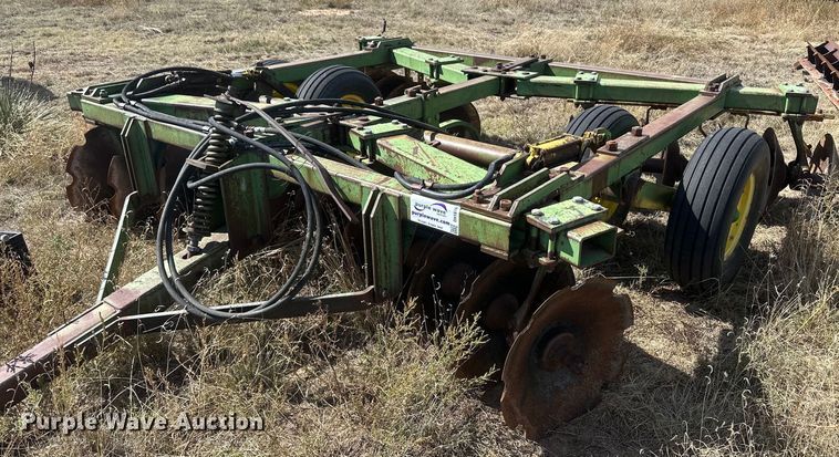 image for item DH1876 John Deere 1630  tandem disk