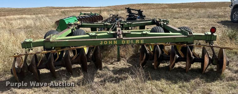 image for item DH1876 John Deere 1630  tandem disk