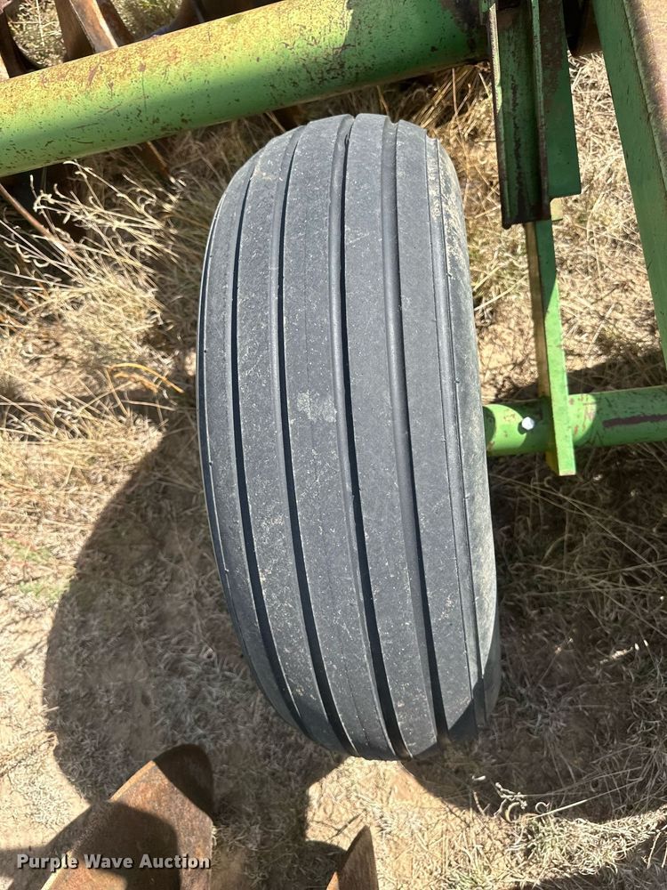 image for item DH1876 John Deere 1630  tandem disk