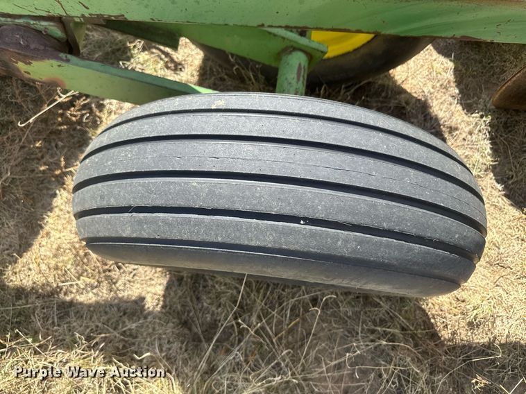 image for item DH1876 John Deere 1630  tandem disk