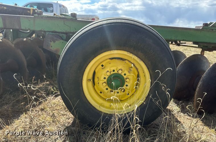 image for item DH1876 John Deere 1630  tandem disk