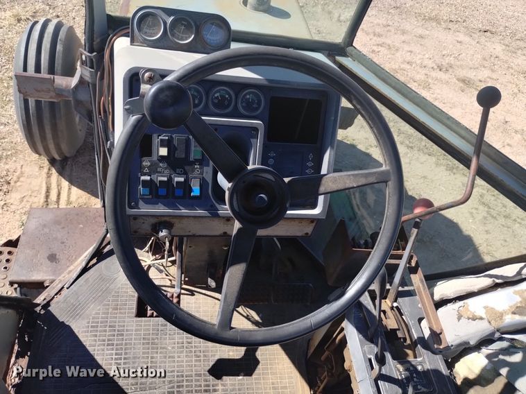 image for item DK8849 1989 White 120T  tractor