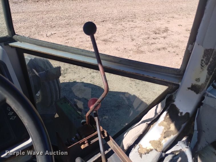 image for item DK8849 1989 White 120T  tractor