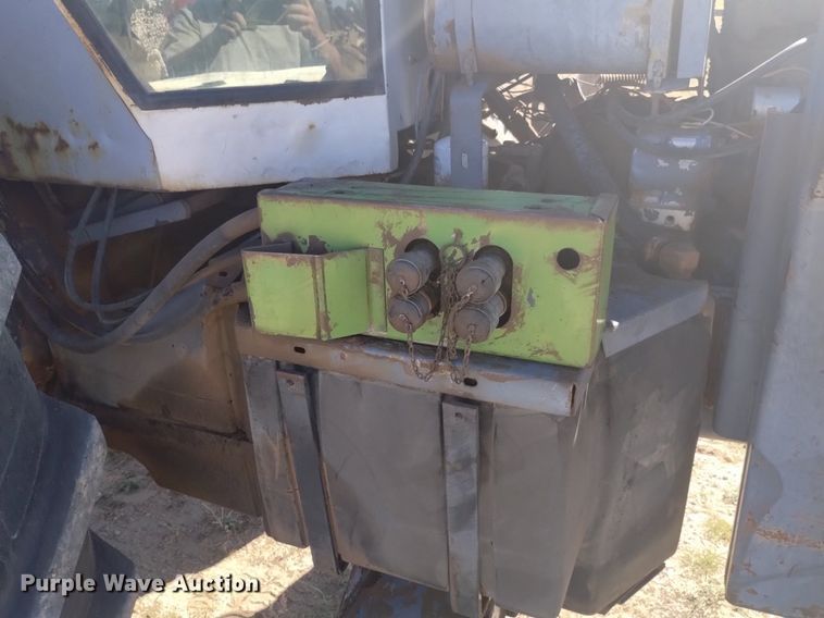 image for item DK8849 1989 White 120T  tractor