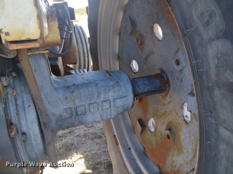 image for item DK8849 1989 White 120T  tractor