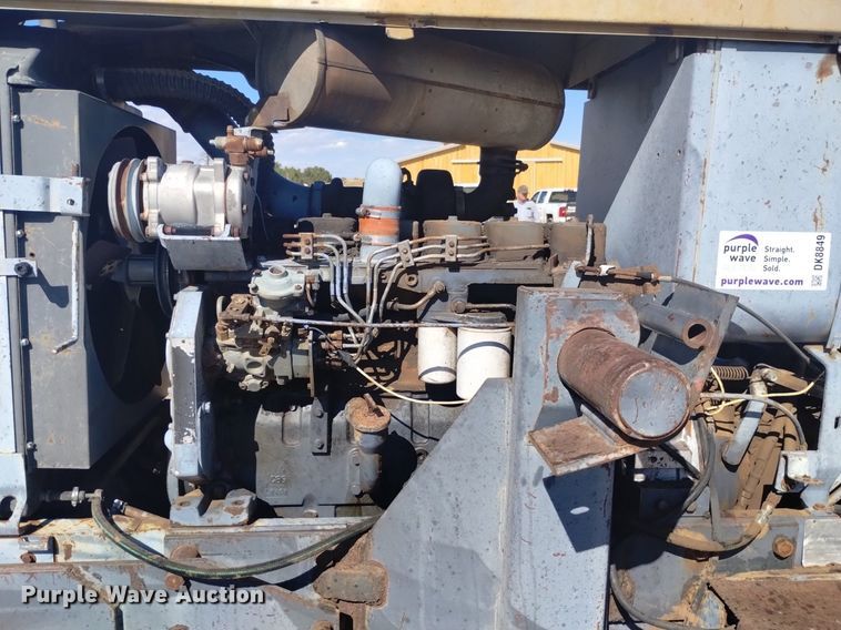 image for item DK8849 1989 White 120T  tractor