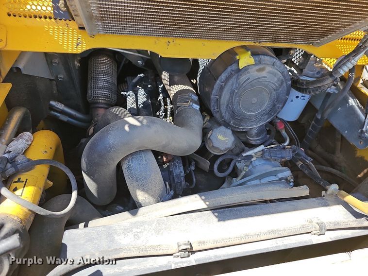 image for item DN8605 2017 New Holland C232  tracked skid steer loader