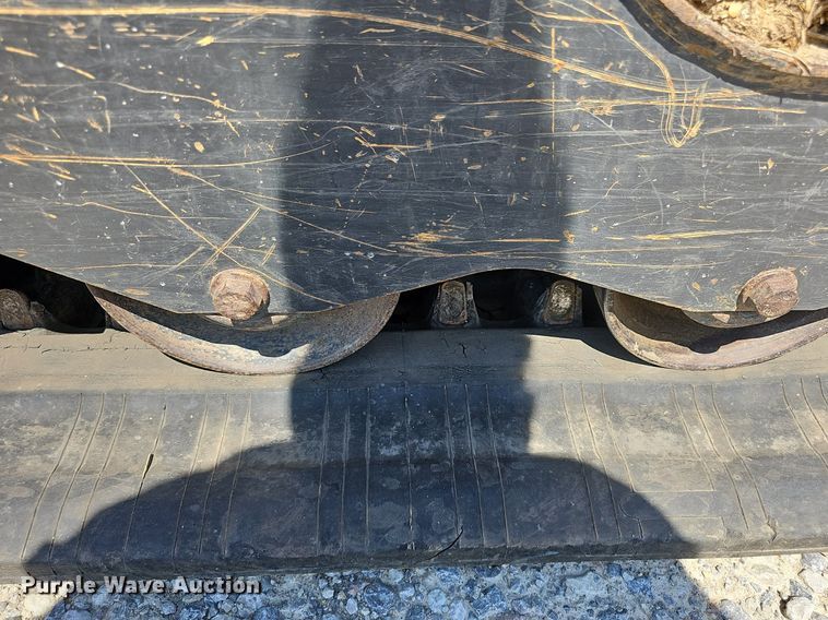 image for item DN8605 2017 New Holland C232  tracked skid steer loader