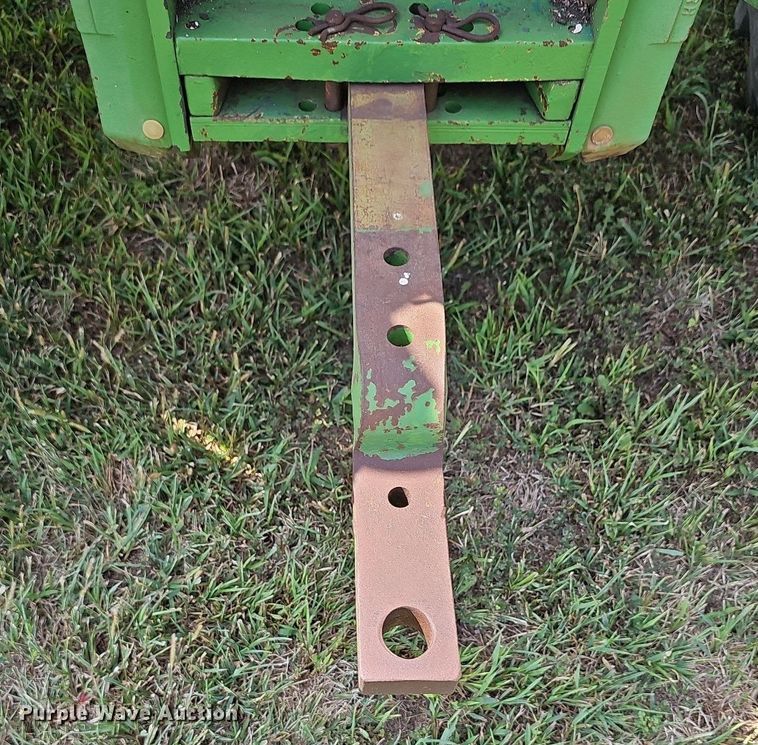 image for item DN8725 1988 John Deere 2955  tractor