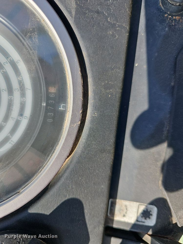 image for item DN8725 1988 John Deere 2955  tractor