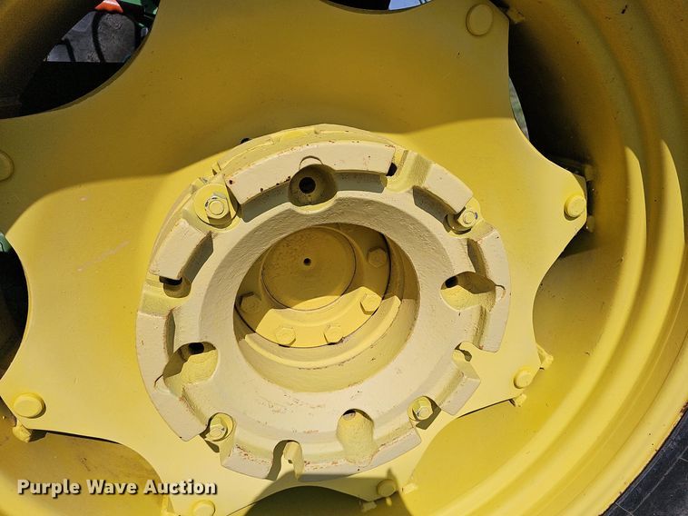 image for item DN8725 1988 John Deere 2955  tractor