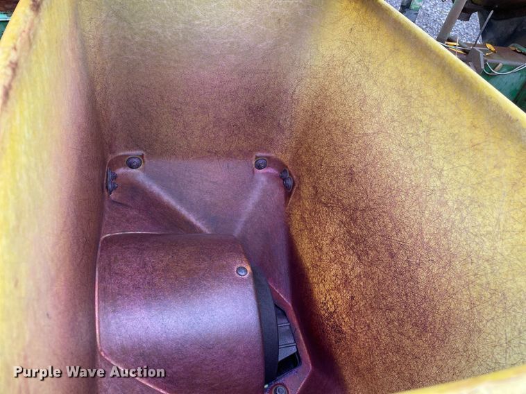 image for item DP0102 John Deere 7000  no-till planter