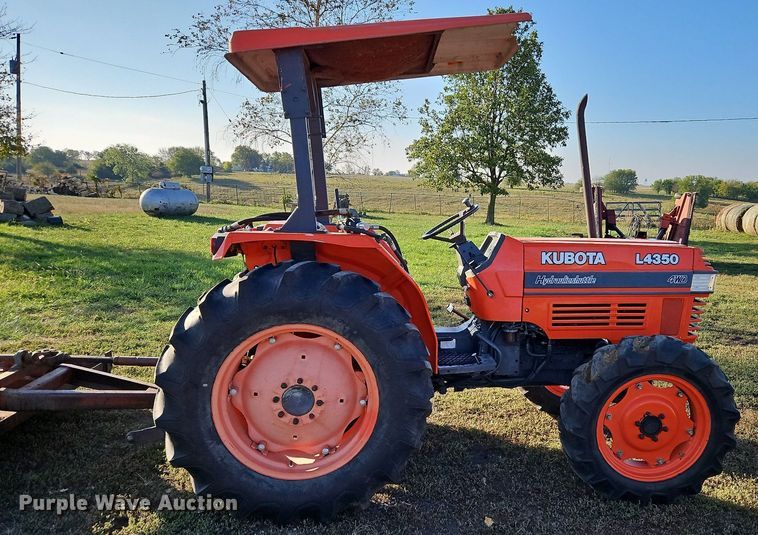image for item DP2473 1993 Kubota L4350  MFWD tractor