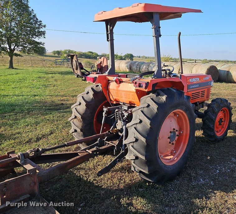 image for item DP2473 1993 Kubota L4350  MFWD tractor