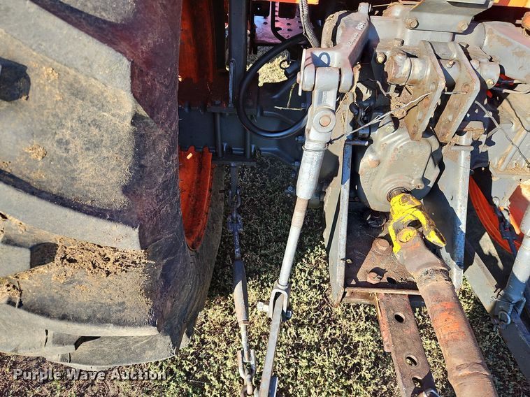 image for item DP2473 1993 Kubota L4350  MFWD tractor